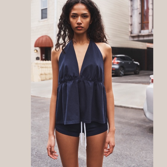 I SHIP PURO😊 NWOT Aritzia Sunday Best CottonWhisk Caro Halter Top - Navy - Sz M - Picture 1 of 7